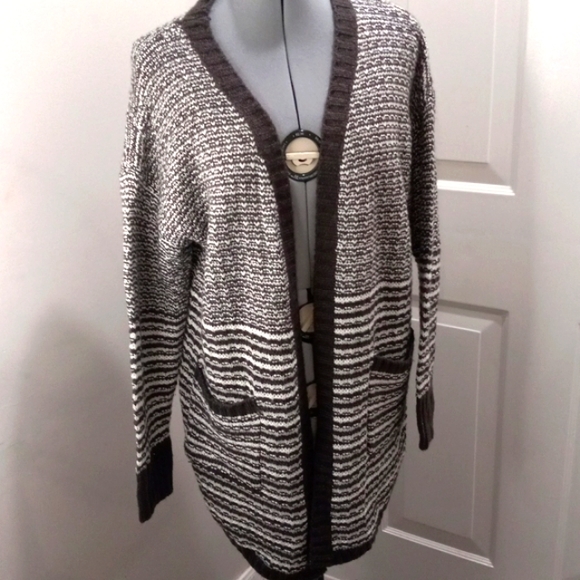 Debut Woven Knit Dark Grey & White Open Style, Size S/M - Picture 2 of 6